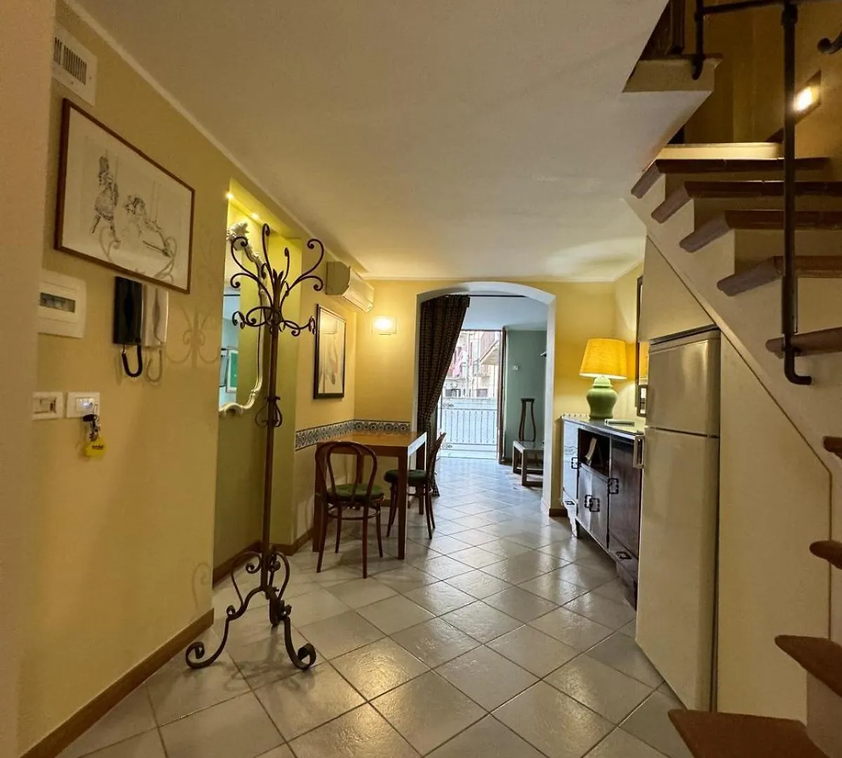 Voile Rouge Apartment Palermo